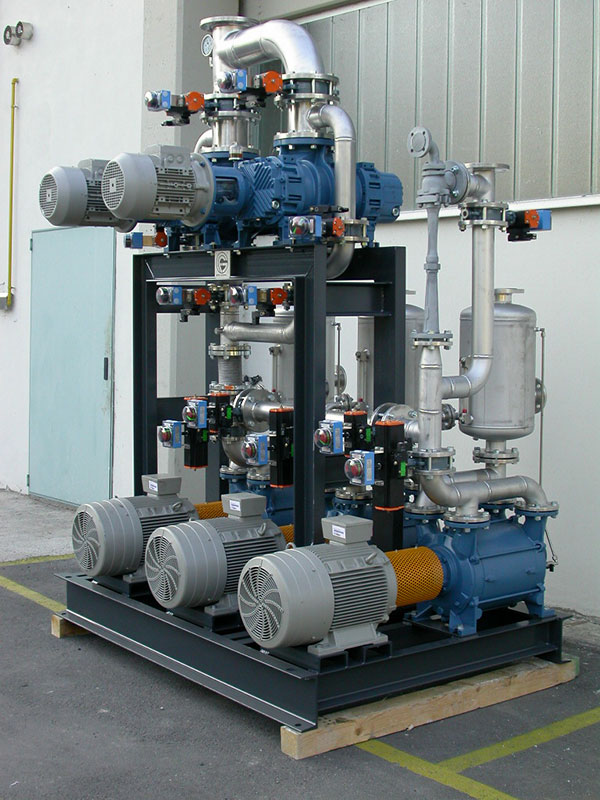 Vacuum unit for fruit juice plant
